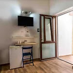 Center Πανσιόν *