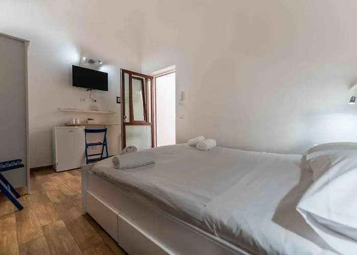 Center * Чефалу